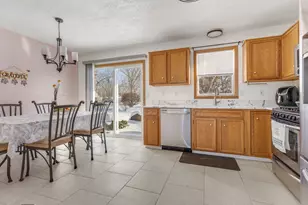 409 Wedgewood Ln, Belvidere, IL 61008 - Photo 7