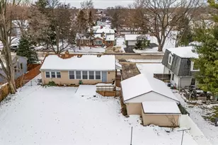 321 E Ardmore Ave, Roselle, IL 60172 - Photo 35