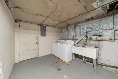 7643 S Paxton Avenue, Chicago, IL 60649 - Photo 19