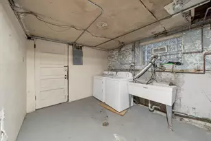 7643 S Paxton Ave, Chicago, IL 60649 - Photo 19