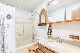 37440 N Lake Shore Dr, Lake Villa, IL 60046 - Photo 13