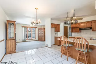 37440 N Lake Shore Dr, Lake Villa, IL 60046 - Photo 5