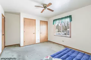 37440 N Lake Shore Dr, Lake Villa, IL 60046 - Photo 11