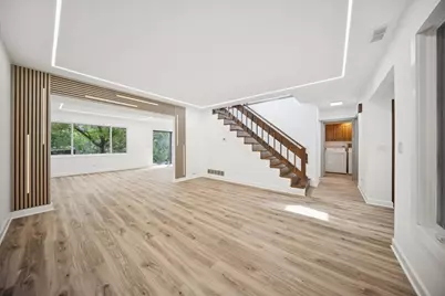 567 Cress Creek Lane, Crystal Lake, IL 60014 - Photo 3