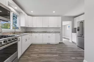 7705 Columbia Dr, Bridgeview, IL 60455 - Photo 7