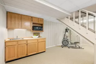 304 Surrey Ln, Lincolnshire, IL 60045 - Photo 49