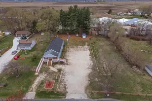 13895 First St, Pekin, IL 61554 - Photo 17