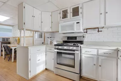 335 E Lake Park Avenue, Round Lake Beach, IL 60073 - Photo 11