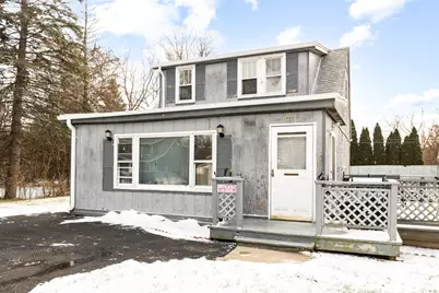 335 E Lake Park Avenue, Round Lake Beach, IL 60073 - Photo 1