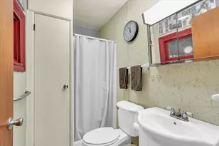 202 E Sherman St, Saint John, IL 61873 - Photo 17