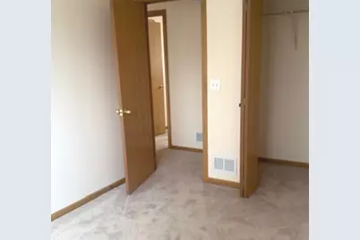 7018 100th Street, Chicago Ridge, IL 60415 - Photo 5