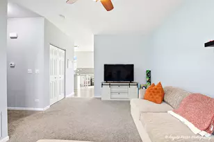 1477 W Sedgewood Ct, Round Lake, IL 60073 - Photo 7