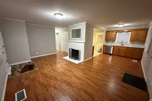142 Marquette St, Park Forest, IL 60466 - Photo 9