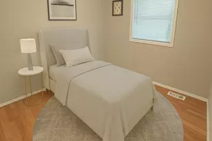 142 Marquette St, Park Forest, IL 60466 - Photo 7