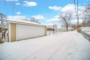 386 Paxton Ave, Calumet City, IL 60409 - Photo 21
