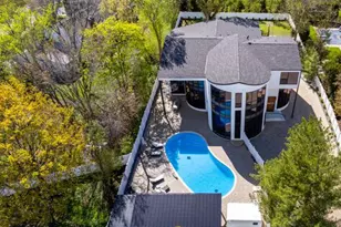 2110 Pfingsten Rd, Northbrook, IL 60062 - Photo 3