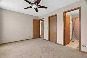 2167 Rossiter Pkwy, Plainfield, IL 60586 - Photo 25