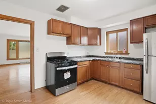 314 E 31st St, La Grange Park, IL 60526 - Photo 3