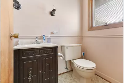 739 Delphia Avenue, Elk Grove Village, IL 60007 - Photo 15