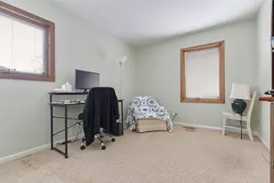 739 Delphia Ave, Elk Grove Village, IL 60007 - Photo 17