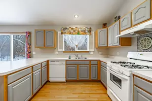 109 Shawnee Ln, Harvard, IL 60033 - Photo 7