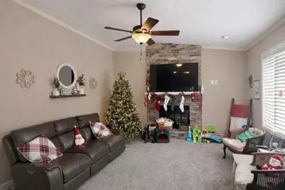 502 W Kenneth Drive, Heyworth, IL 61745 - Photo 7