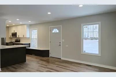 231 Harvest Court, Vernon Hills, IL 60061 - Photo 3