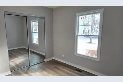 231 Harvest Court, Vernon Hills, IL 60061 - Photo 9