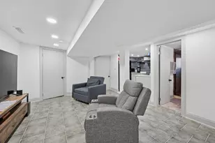 4728 N Kennicott Ave, Chicago, IL 60630 - Photo 17