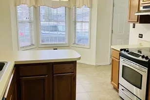 3524 Willowview Ct, Aurora, IL 60504 - Photo 9