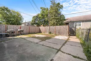 1302 W 98th Pl, Chicago, IL 60643 - Photo 11