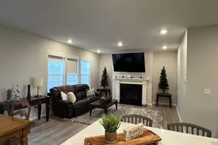 9177 Ritz Ct, Huntley, IL 60142 - Photo 5