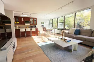 360 W Wellington Ave, Chicago, IL 60657 - Photo 5