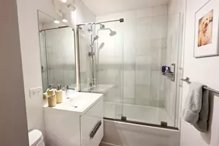 360 W Wellington Ave, Chicago, IL 60657 - Photo 19