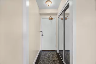 4880 N Marine Dr, Chicago, IL 60640 - Photo 3