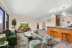 4880 N Marine Dr, Chicago, IL 60640 - Photo 5