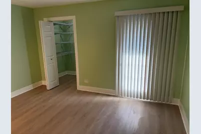 235 Washington Square #C, Elk Grove Village, IL 60007 - Photo 9