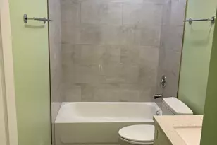 235 Washington Square, Elk Grove Village, IL 60007 - Photo 11