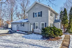 415 N Sycamore St, Somonauk, IL 60552 - Photo 1