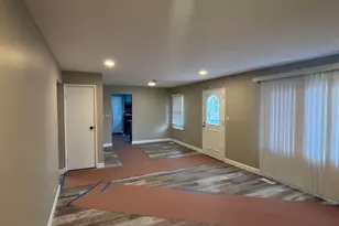 17620 Winston Dr, Country Club Hills, IL 60478 - Photo 7