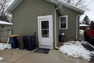 229 S Edison Ave, Elgin, IL 60123 - Photo 3