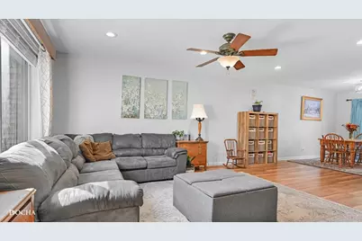 1016 N Mill Street #5, Naperville, IL 60563 - Photo 3