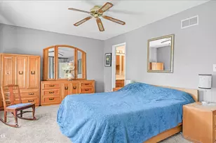 1016 N Mill St, Naperville, IL 60563 - Photo 9