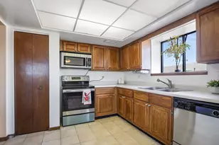 11133 E Rd, Palos Hills, IL 60465 - Photo 3