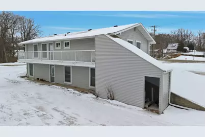 661 Reynoldswood Road, Dixon, IL 61021 - Photo 5