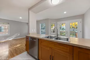 313 Cromwell Ct, Westmont, IL 60559 - Photo 9