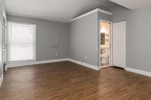 39285 N Garnett Ave, Beach Park, IL 60099 - Photo 11