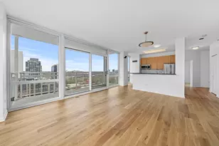 757 N Orleans St, Chicago, IL 60654 - Photo 7