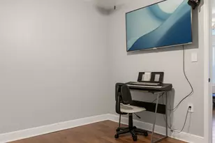 136 W 156th St, Harvey, IL 60426 - Photo 5