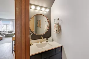 1052 Ripple Dr, Darien, IL 60561 - Photo 7